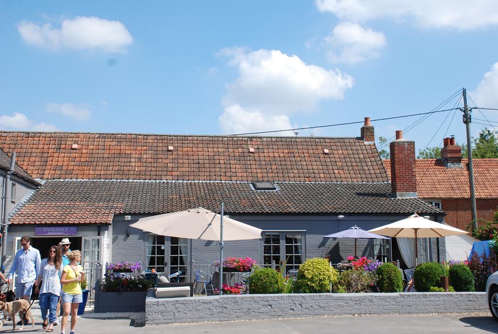 וורמינסטר The Angel Inn מראה חיצוני תמונה